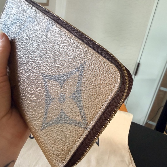 Louis Vuitton Giant Reverse Brown Monogram Zip Wallet Zippy - Picture 7 of 13